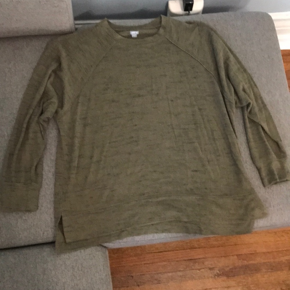 Aerie green oversized sweater top size medium super soft